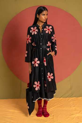 Buy_KA-Sha_Black Chanderi Mandarin Collar Florist Reversible Kurta _Online_at_Aza_Fashions