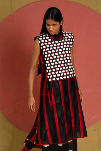 KA-Sha Line Bind Chanderi Tunic