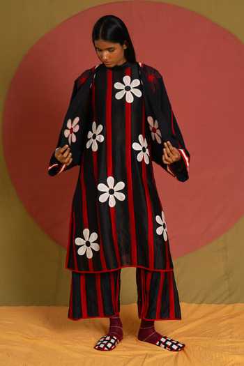 Buy_KA-Sha_Black Cotton Florist Crop Moma Jacket _Online_at_Aza_Fashions