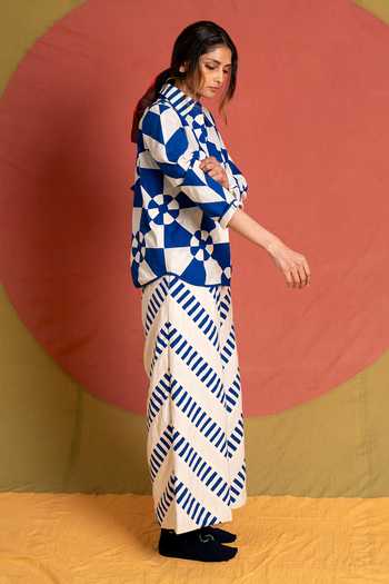 Buy KA-Sha Blue Cotton Button-down Neck Kite Applique Shirt Online at Aza Fashions Buy_KA-Sha_Blue Cotton Button-down Neck Kite Applique Shirt _Online_at_Aza_Fashions