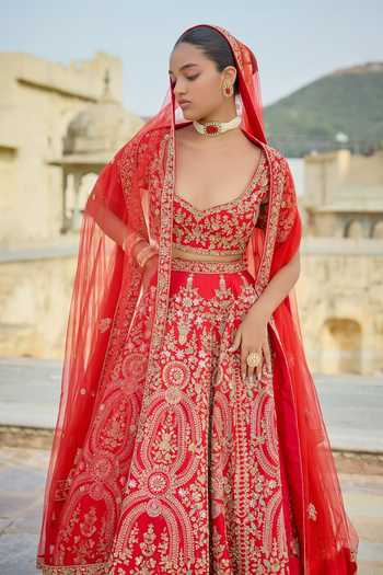 Kalighata Red Silk Square Neck Ekanshi Bridal Lehenga Set Online at Aza Fashions Kalighata_Red Silk Square Neck Ekanshi Bridal Lehenga Set _Online_at_Aza_Fashions