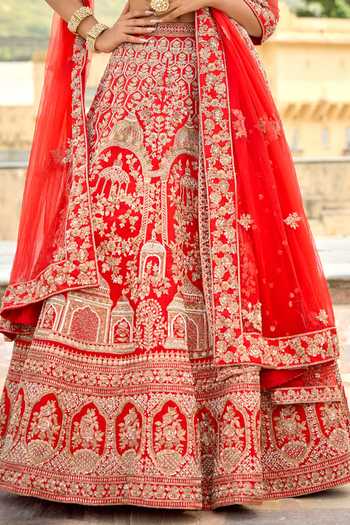 Buy Kalighata Red Silk Sweetheart Neck Nysa Bridal Lehenga Set Online at Aza Fashions Buy_Kalighata_Red Silk Sweetheart Neck Nysa Bridal Lehenga Set _Online_at_Aza_Fashions