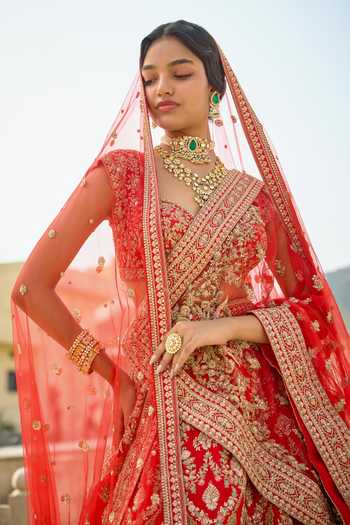 Kalighata Red Silk Sweetheart Neck Yashvika Bridal Lehenga Set Online at Aza Fashions Kalighata_Red Silk Sweetheart Neck Yashvika Bridal Lehenga Set _Online_at_Aza_Fashions