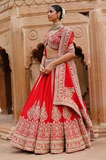 Shop Sheetal Batra Red , Organza V-neck Mahroz Embroidered Bridal Lehenga Set Shop_Sheetal Batra_Red , Organza V-neck Mahroz Embroidered Bridal Lehenga Set