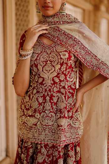 Shop Sheetal Batra Red Silk, Chanderi, Tissue V-neck Merab Embroidered Kurta Lehenga Set Shop_Sheetal Batra_Red Silk, Chanderi, Tissue V-neck Merab Embroidered Kurta Lehenga Set