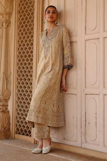 Buy Sheetal Batra Gold Silk, Tissue Split V-neck Nazaara Embroidered Kalidar Chauga Set Online at Aza Fashions Buy_Sheetal Batra_Gold Silk, Tissue Split V-neck Nazaara Embroidered Kalidar Chauga Set _Online_at_Aza_Fashions