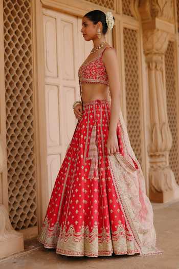 Buy Sheetal Batra Pink , Organza Scoop Neck Noorbano Embroidered Raw Lehenga Set Online at Aza Fashions Buy_Sheetal Batra_Pink , Organza Scoop Neck Noorbano Embroidered Raw Lehenga Set _Online_at_Aza_Fashions