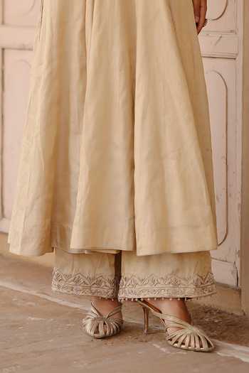 Sheetal Batra Gold Silk, Tissue V-neck Rooh Embroidered Long Kalidar Anarkali Set Online at Aza Fashions Sheetal Batra_Gold Silk, Tissue V-neck Rooh Embroidered Long Kalidar Anarkali Set _Online_at_Aza_Fashions