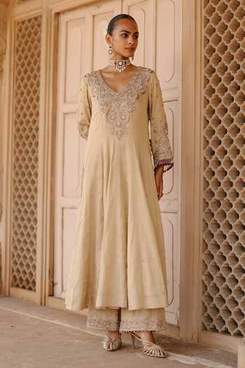 Buy Sheetal Batra Gold Silk, Tissue V-neck Rooh Embroidered Long Kalidar Anarkali Set Online at Aza Fashions Buy_Sheetal Batra_Gold Silk, Tissue V-neck Rooh Embroidered Long Kalidar Anarkali Set _Online_at_Aza_Fashions