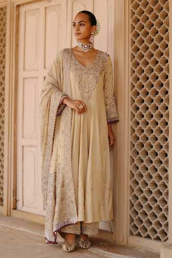 Sheetal Batra Gold Silk, Tissue V-neck Rooh Embroidered Long Kalidar Anarkali Set at Aza Fashions Sheetal Batra_Gold Silk, Tissue V-neck Rooh Embroidered Long Kalidar Anarkali Set _at_Aza_Fashions