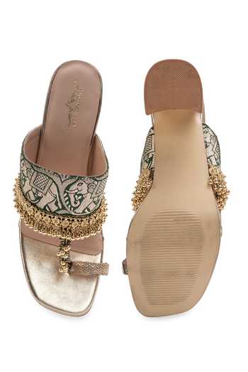 Buy_5elements_Gold Mehrasa Woven Heels 