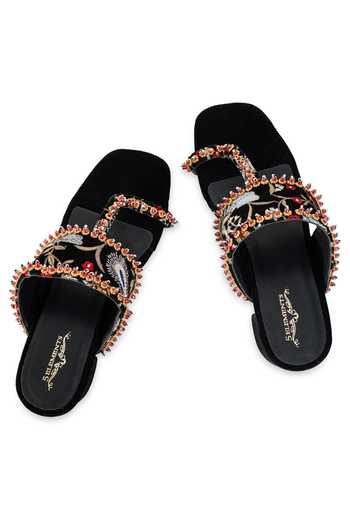 Shop 5elements Black Naqsh Floral Embroidered Heels Online at Aza Fashions Shop_5elements_Black Naqsh Floral Embroidered Heels _Online_at_Aza_Fashions