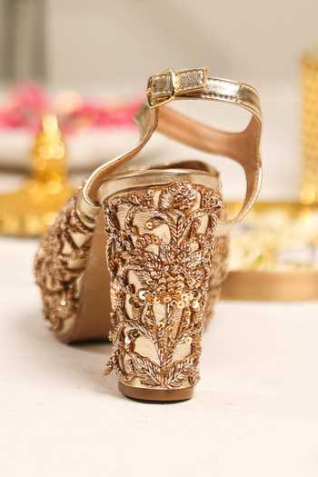 Buy_5elements_Gold Shehzaadi Floral Embroidered Heels 