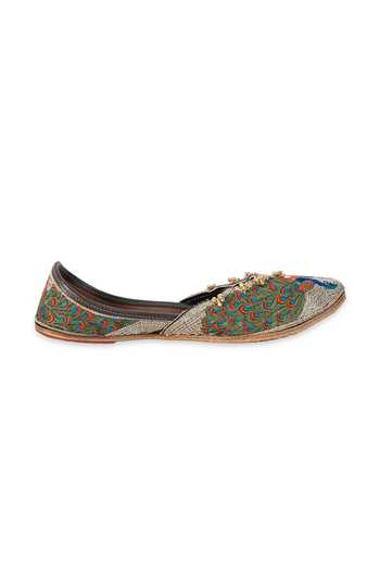 5elements Grey Mayurakshi Embroidered Juttis Online at Aza Fashions 5elements_Grey Mayurakshi Embroidered Juttis _Online_at_Aza_Fashions
