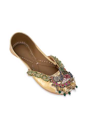 Buy_5elements_Gold Zehra Embellished Juttis _Online_at_Aza_Fashions
