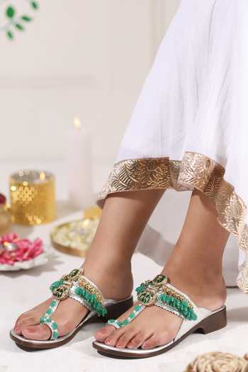 5elements Aabroo Embellished Kolhapuri Flats