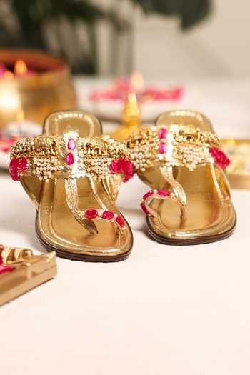 5elements Nayab Elephant Motif Kolhapuri Flats