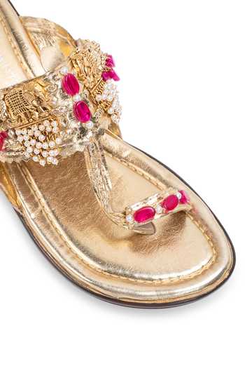 Buy 5elements Gold Nayab Elephant Motif Kolhapuri Flats Buy_5elements_Gold Nayab Elephant Motif Kolhapuri Flats
