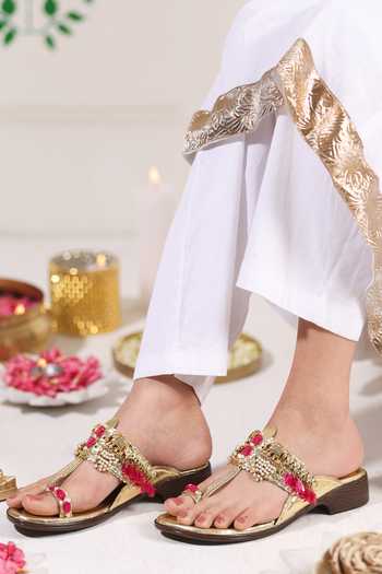 5elements Nayab Elephant Motif Kolhapuri Flats