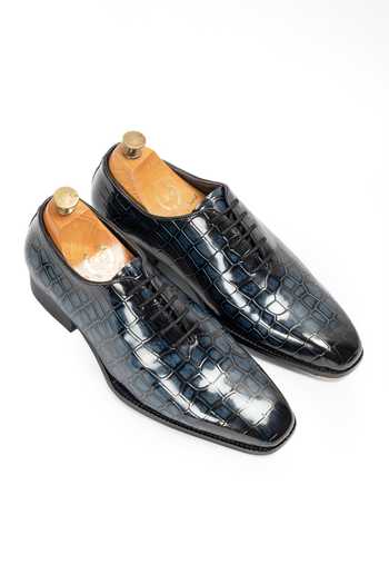 Domani Draco Patina Leather Wholecut Shoes 