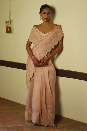 Deep Thee Scallop Border Embroidered Saree