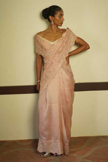 Deep Thee Scallop Border Embroidered Saree