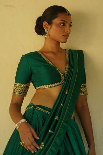 Deep Thee Emerald Green Silk, Shantoon Sweetheart Neck Hand Embroidered Lehenga Set Online at Aza Fashions Deep Thee_Emerald Green Silk, Shantoon Sweetheart Neck Hand Embroidered Lehenga Set _Online_at_Aza_Fashions