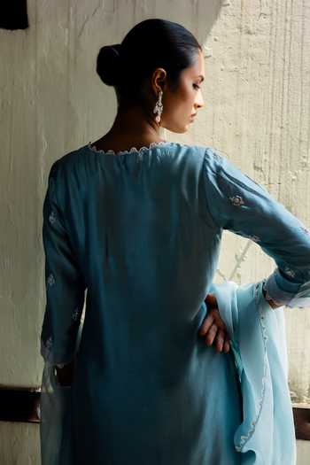 Deep Thee Hand Embroidered Kurta Set