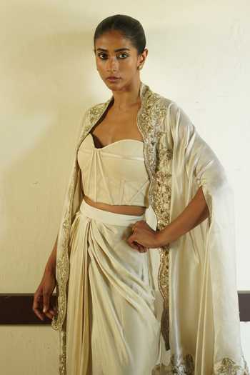 Deep Thee_Ivory Silk, Shantoon Sweetheart Neck Embroidered Cape Skirt Set _Online_at_Aza_Fashions