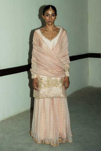 Deep Thee Embroidered Kurta Palazzo Set