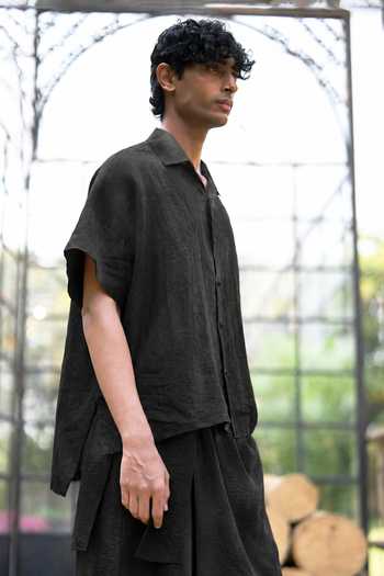 Dash And Dot Black Linen Boxy Shirt Online at Aza Fashions Dash And Dot_Black Linen Boxy Shirt _Online_at_Aza_Fashions