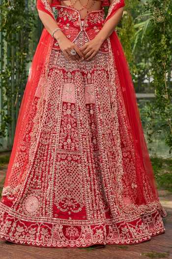 Jigar & Nikita Red Silk, Tulle Sweetheart Neck Raga The Scarlet Heirloom Lehenga Set at Aza Fashions Jigar & Nikita_Red Silk, Tulle Sweetheart Neck Raga The Scarlet Heirloom Lehenga Set _at_Aza_Fashions
