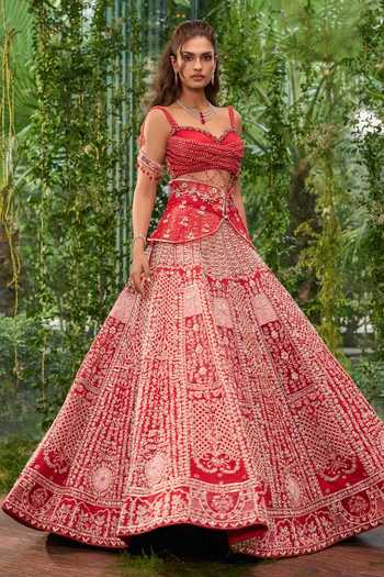 Buy Jigar & Nikita Red Silk, Tulle Sweetheart Neck Raga The Scarlet Heirloom Lehenga Set Buy_Jigar & Nikita_Red Silk, Tulle Sweetheart Neck Raga The Scarlet Heirloom Lehenga Set