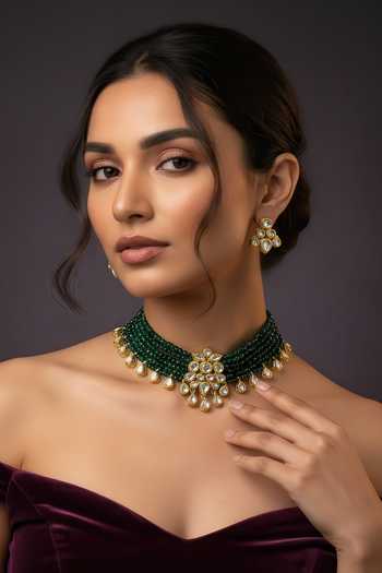 Minaki Kundan Embellished Necklace Set