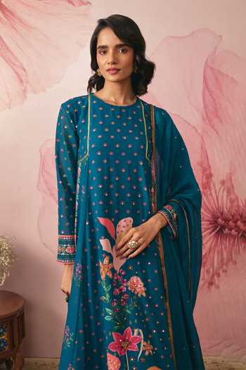 Vana Ethnics Blue Organza, Georgette Round Neck, Yes Midnight Floral Print Kalidar Kurta Set Online at Aza Fashions Vana Ethnics_Blue Organza, Georgette Round Neck, Yes Midnight Floral Print Kalidar Kurta Set _Online_at_Aza_Fashions