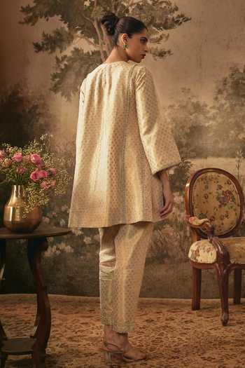 Vana Ethnics Metallic Tissue Kurta Set