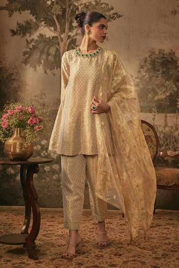 Shop Vana Ethnics Gold Silk, Tissue, Jacquard Crew Neck, Yes Metallic Kurta Set Online at Aza Fashions Shop_Vana Ethnics_Gold Silk, Tissue, Jacquard Crew Neck, Yes Metallic Kurta Set _Online_at_Aza_Fashions