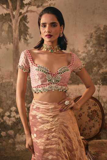 Vana Ethnics Pink Silk Sweetheart Neck Blush Pre-draped Saree With Blouse Online at Aza Fashions Vana Ethnics_Pink Silk Sweetheart Neck Blush Pre-draped Saree With Blouse _Online_at_Aza_Fashions