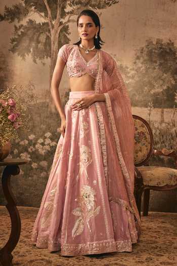 Buy Vana Ethnics Pink Tissue, Jacquard V-neck Blush Banarasi Embroidered Lehenga Set Online at Aza Fashions Buy_Vana Ethnics_Pink Tissue, Jacquard V-neck Blush Banarasi Embroidered Lehenga Set _Online_at_Aza_Fashions