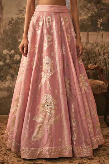 Shop Vana Ethnics Pink Tissue, Jacquard V-neck Blush Banarasi Embroidered Lehenga Set Online at Aza Fashions Shop_Vana Ethnics_Pink Tissue, Jacquard V-neck Blush Banarasi Embroidered Lehenga Set _Online_at_Aza_Fashions