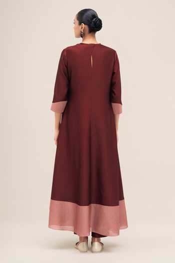Shop Ampm Red Organza, Chanderi, Satin V-neck Sama Kurta Pant Set Online at Aza Fashions Shop_Ampm_Red Organza, Chanderi, Satin V-neck Sama Kurta Pant Set _Online_at_Aza_Fashions