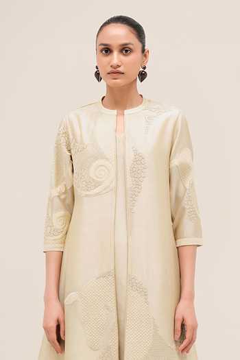 Shop_Ampm_Ivory Chanderi Mandarin Collar Rida Jacket Palazzo Set _Online_at_Aza_Fashions