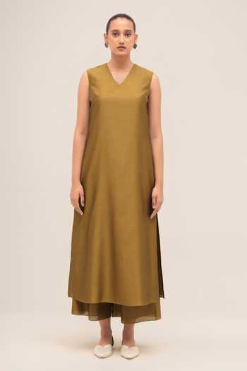 Ampm Olive Green Chanderi Mandarin Collar Rida Jacket Palazzo Set at Aza Fashions Ampm_Olive Green Chanderi Mandarin Collar Rida Jacket Palazzo Set _at_Aza_Fashions
