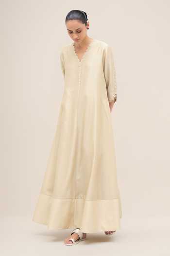 Buy_Ampm_Ivory Organza, Chanderi, Satin V-neck Naghma Kurta Palazzo Set _Online_at_Aza_Fashions