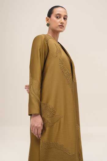 Ampm_Olive Green Chanderi V-neck Aayat Abaya And Inner Set _at_Aza_Fashions