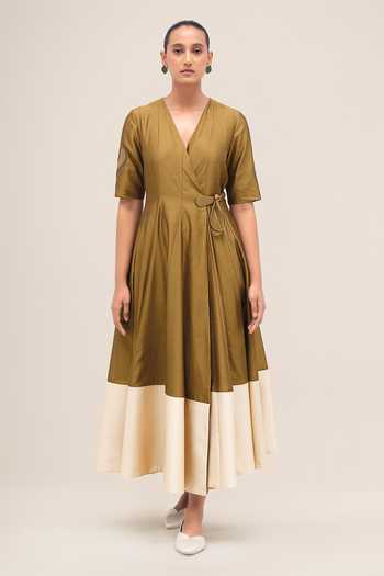 Buy_Ampm_Olive Green Chanderi V-neck Alizeh Dress 