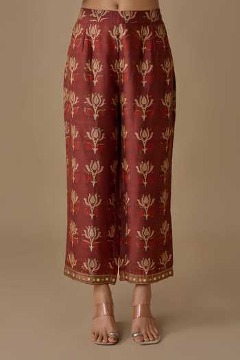Buy_Sheeshakari_Cream Silk Split V-neck Hand Embroidered Kurta Set _Online_at_Aza_Fashions