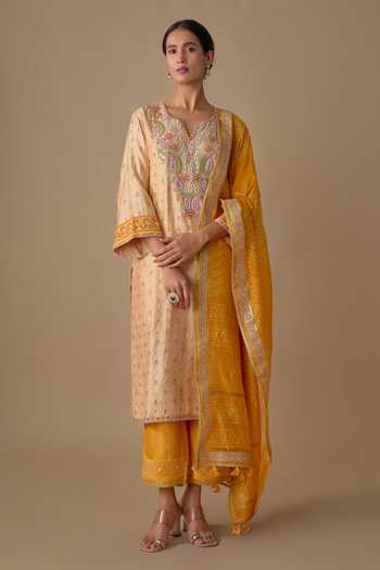 Sheeshakari Cream Silk V-neck, Yes Floral Yoke Hand Embroidered Kurta Set Online at Aza Fashions Sheeshakari_Cream Silk V-neck, Yes Floral Yoke Hand Embroidered Kurta Set _Online_at_Aza_Fashions