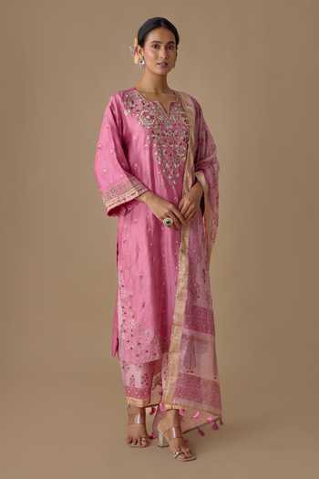 Sheeshakari_Pink Silk V-neck Aari Embroidered Kurta Set _Online_at_Aza_Fashions