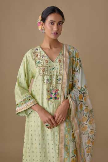 Shop_Sheeshakari_Green Silk V-neck Dabka Embroidered Kurta Set _Online_at_Aza_Fashions